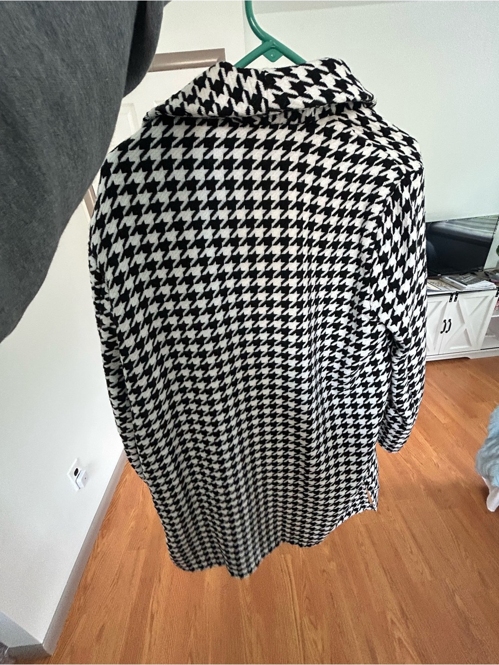 Houndstooth Jacket - Picture 2 of 5